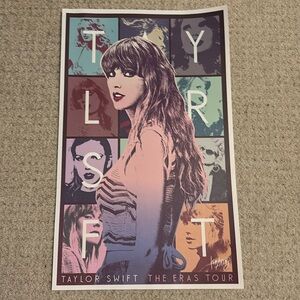 Bunch of Taylor Swift Things